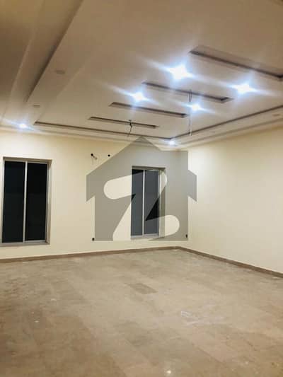 1 Kanal Ground Floor For Rent In Royal Orchard
