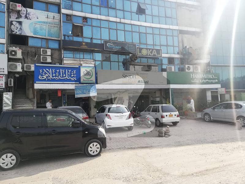 Rented Office Above Gloria Jeans Cafe In F-11 Markaz For Sale