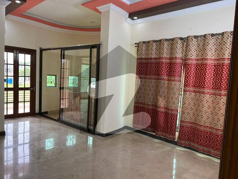 Facing Park 8 Marla Upper Portion For Rent In Takbeer Block Of Bahria Town Lahore