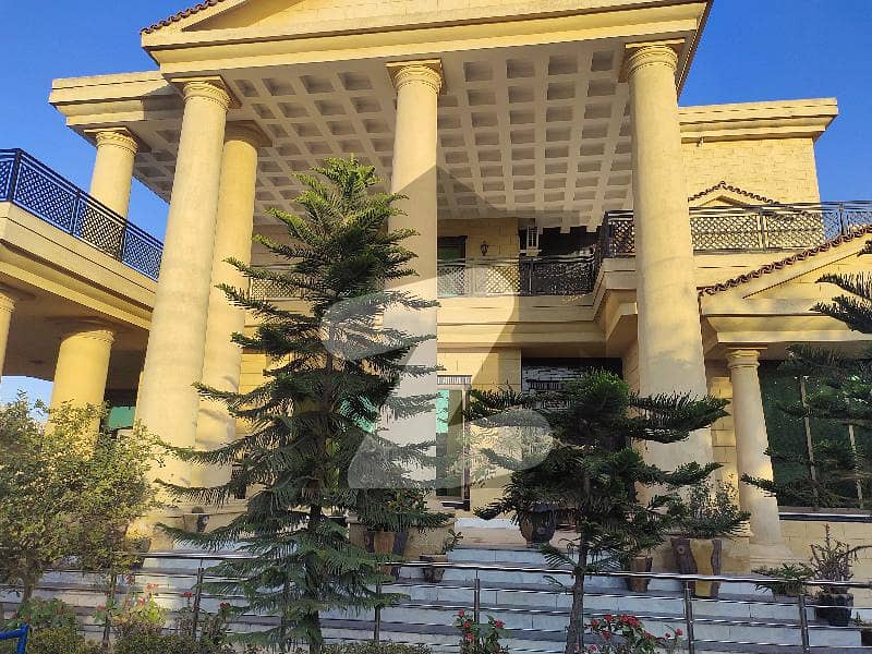 حیات آباد فیز 2 حیات آباد پشاور میں 9 کمروں کا 2 کنال مکان 17.5 کروڑ میں برائے فروخت۔