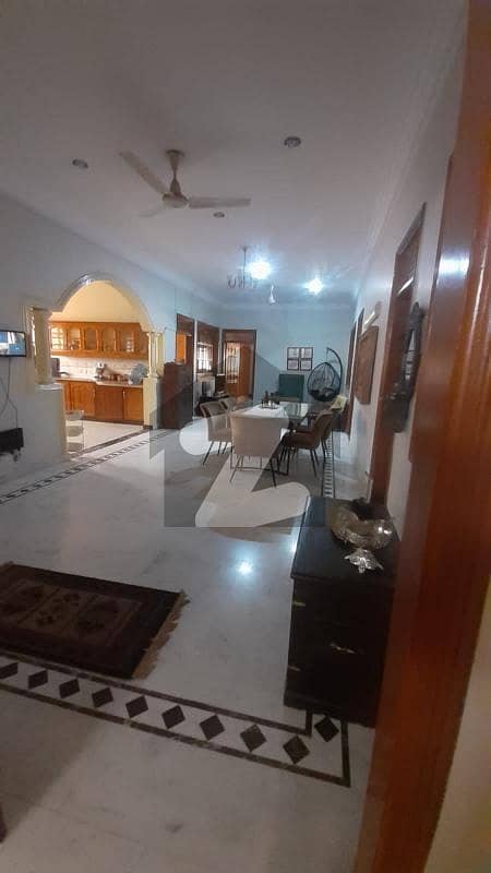2 Unit 580 Yards Bungalow For Sale In Phase 7