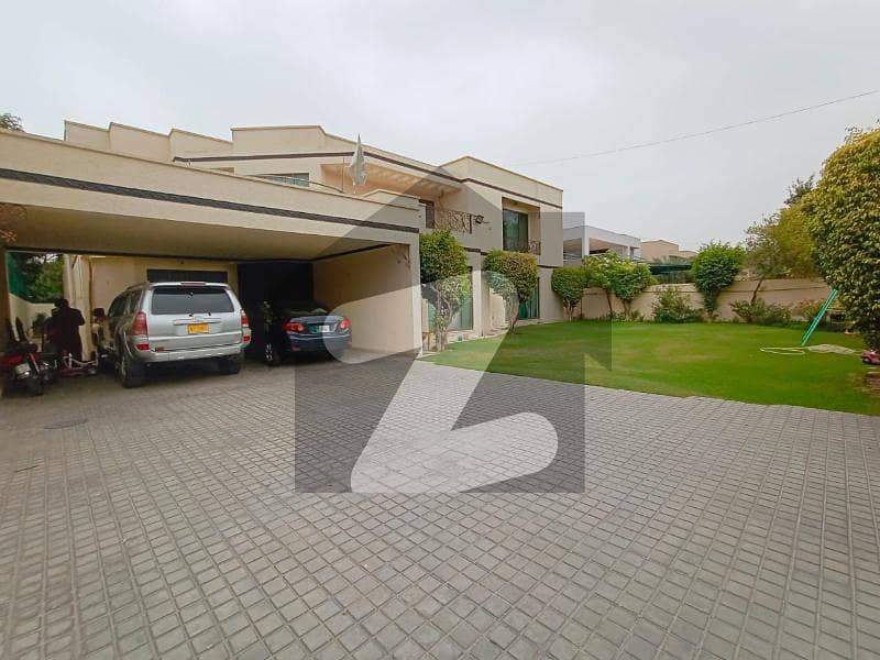 2-Kanal Slightly Used Well Maintained Bungalow For Sale Near Cinema park and Market of DHA Phase 2 Lahore