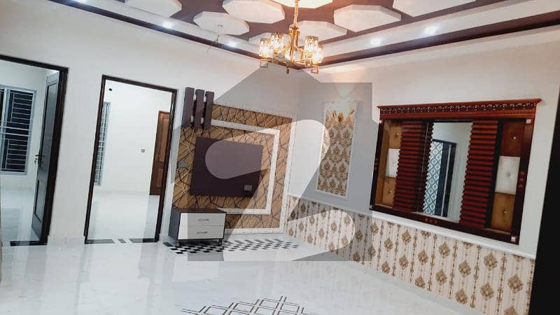 5 Marla Brand New House For Sale In Eden Boulevard College Road