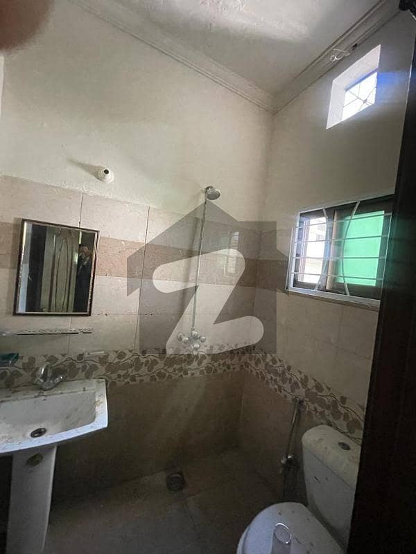4 Marla Flat For Rent In Military Account Society Main College Road