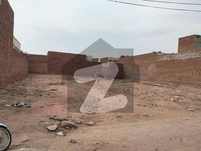 Prime Location Hassanabad Colony Residential Plot For sale Sized 28 Marla