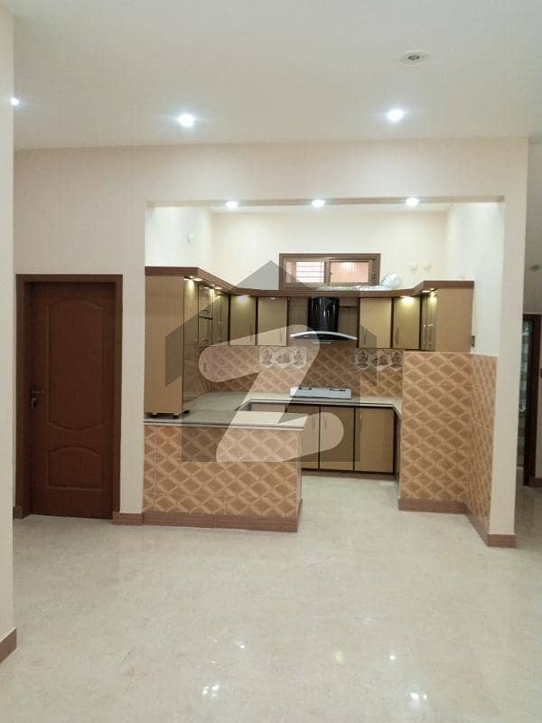 نیا ناظم آباد ۔ بلاک سی نیا ناظم آباد,کراچی میں 4 کمروں کا 6 مرلہ مکان 3.6 کروڑ میں برائے فروخت۔