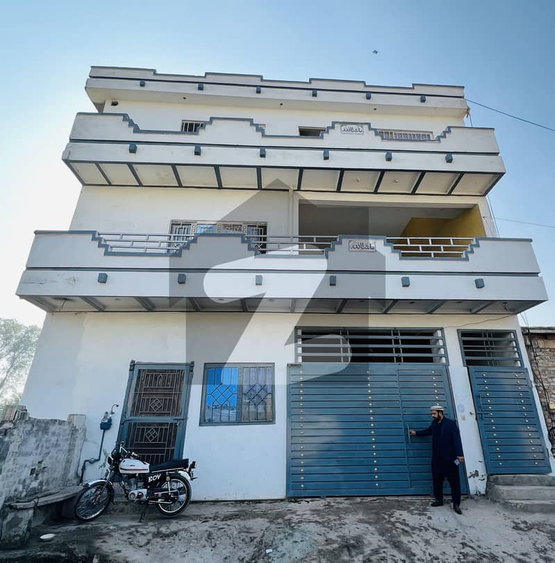 چٹھہ بختاور اسلام آباد میں 11 کمروں کا 7 مرلہ مکان 1.6 کروڑ میں برائے فروخت۔