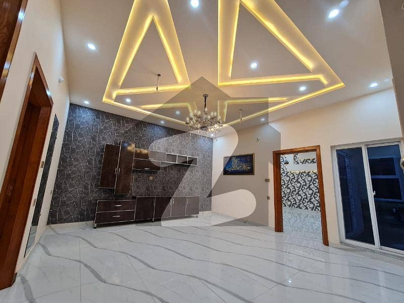 ماڈل سٹی ون کینال روڈ,فیصل آباد میں 3 کمروں کا 5 مرلہ مکان 1.8 کروڑ میں برائے فروخت۔