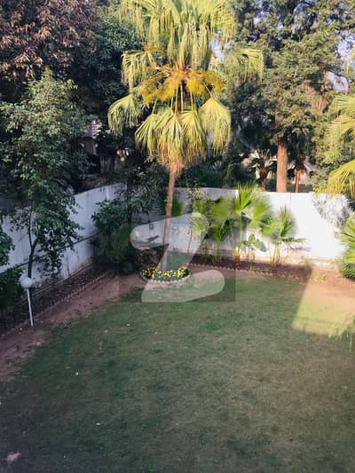 F-6,2.5 Kanal Live Able Margalla Face Cda Transfer House Available For Sale On Most Prime Location