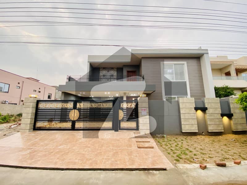 1 Kanal Brand New House Available For Sale