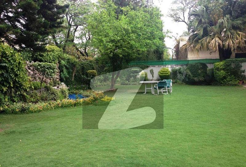 E-7 Demolishable House for sale E-7 Demolishable House for sale