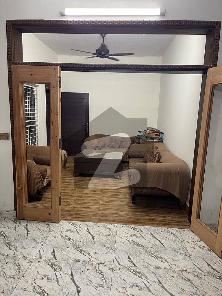 مرغزار آفیسرز کالونی ۔ بلاک پی مرغزار آفیسرز کالونی لاہور میں 5 کمروں کا 10 مرلہ مکان 2.48 کروڑ میں برائے فروخت۔