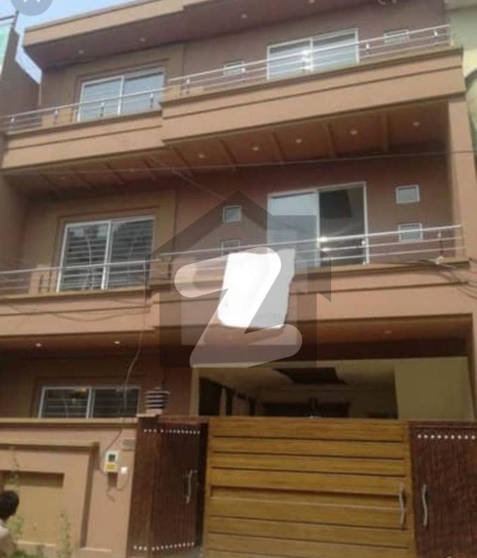 7 Marla  Upper Portion Fully Furnished For Rent Near Susan Road Madina Town Faisalabad