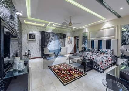 پیراڈائیز ویلی فیصل آباد میں 5 کمروں کا 19 مرلہ مکان 10 کروڑ میں برائے فروخت۔