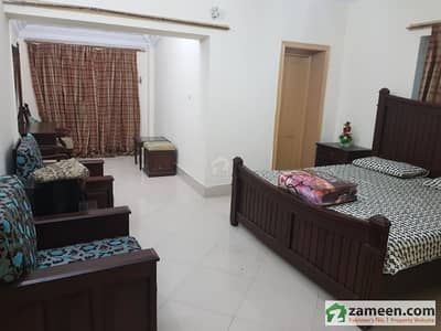 Luxurious Apartments  Room For Rent