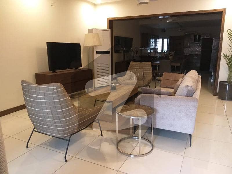 Flat 1350 Square Feet For Rent In F-10 Flat 1350 Square Feet For Rent In F-10