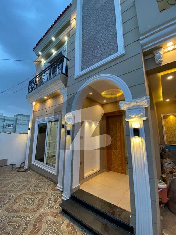 10 MARLA BRAND NEW SPANISH HOUSE AVAILABLE FOR SALE IN ROYAL ORCHARD  D BLOCK MULTAN
