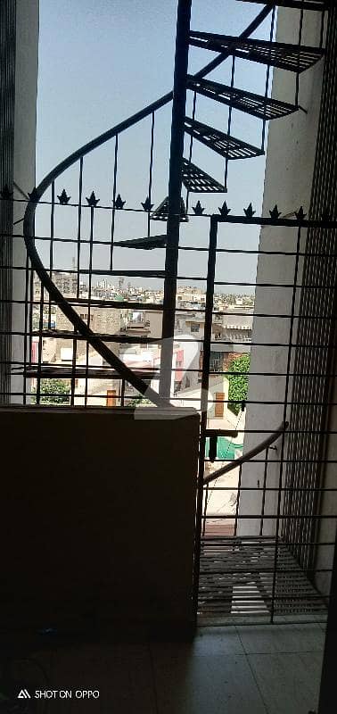 3. bed dd available for rent 9 floor   1700 aquare Feet Flat Is Available In Gulshan-e-Iqbal - Block 13/D-2. saim