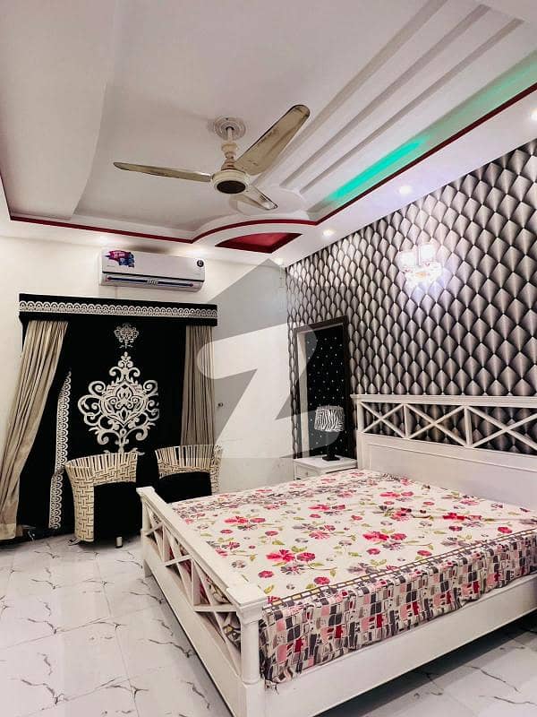 بحریہ ٹاؤن جاسمین بلاک بحریہ ٹاؤن سیکٹر سی,بحریہ ٹاؤن,لاہور میں 5 کمروں کا 10 مرلہ مکان 2.5 لاکھ میں کرایہ پر دستیاب ہے۔