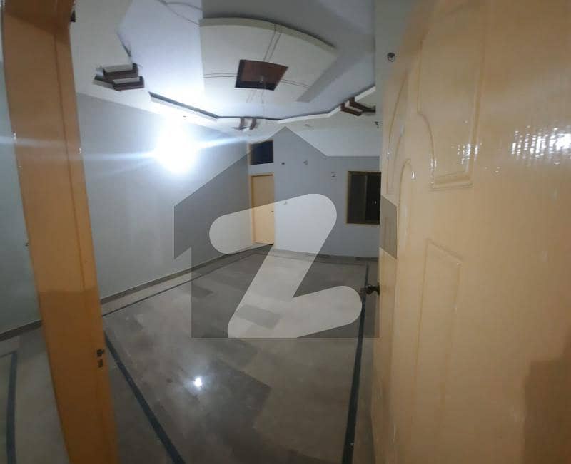 گلشن۔ای۔منیر شاہ فیصل ٹاؤن کراچی میں 3 کمروں کا 5 مرلہ مکان 21 ہزار میں کرایہ پر دستیاب ہے۔