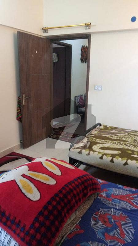 شادمان ٹاؤن - سیکٹر 14 / بی شادمان نارتھ ناظم آباد کراچی میں 2 کمروں کا 4 مرلہ فلیٹ 90 لاکھ میں برائے فروخت۔