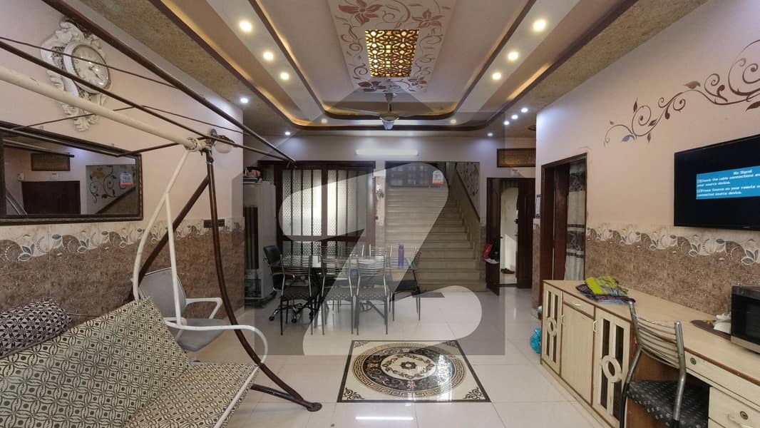4 Bed With Roof Executive Portion Available For Sale In Gulshan-e-Iqbal