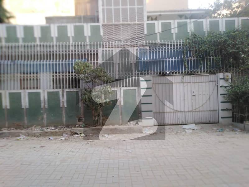 3 Side Corner House For Sale In Buffer Zone 15 A 4