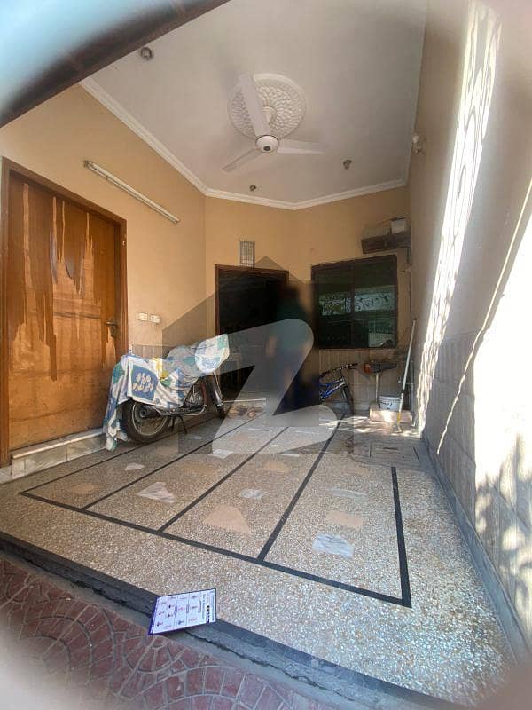 Owner Built 5 Marla House For Sale In J2 Block Johar Town, Lahore