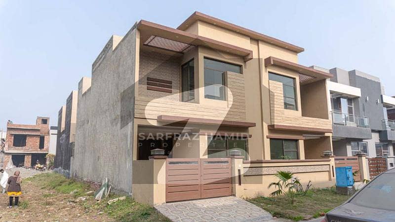 1125 Square Feet Lower Portion In Paragon City Best Option
