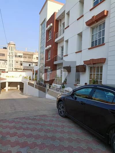 اولڈ کلفٹن کراچی میں 3 کمروں کا 13 مرلہ فلیٹ 10.0 کروڑ میں برائے فروخت۔