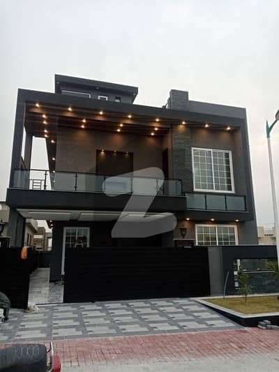 10 Marla House Available For Sale In Block Bahria Town Phase-8 Rawalpindi