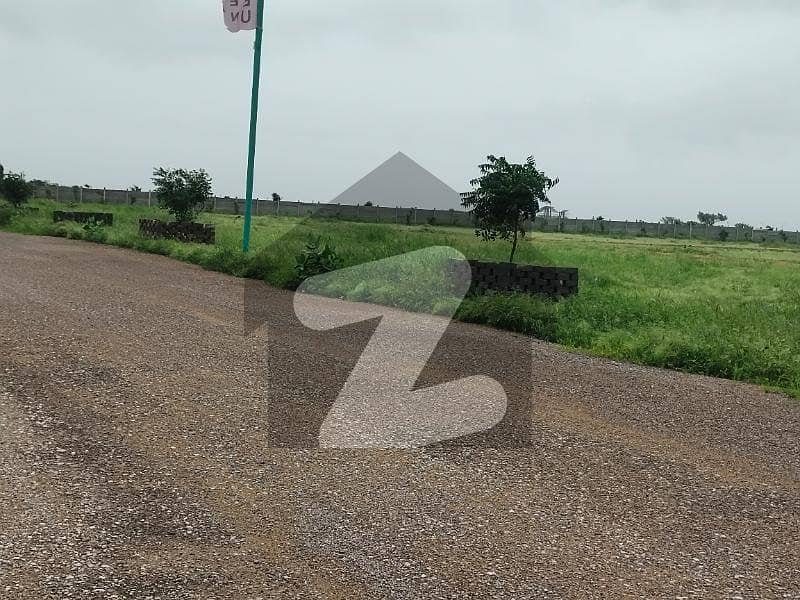 120 SQYDS RESIDENTIAL PLOTS - POSSESSION AVAILABLE
