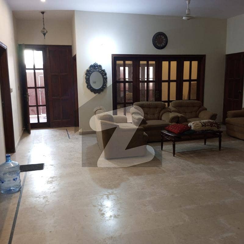 Portion For Rent 3 Bed Lonch *code (4451)*