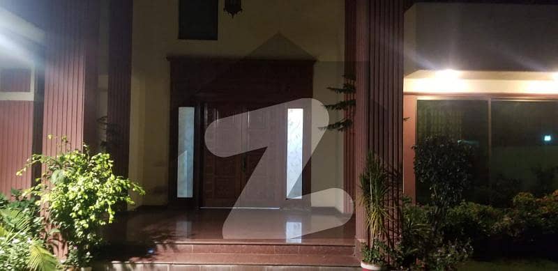 2 kanal Double Story House Available for Sale in Link Jail Road Lahore . Best Opportunity for Investment