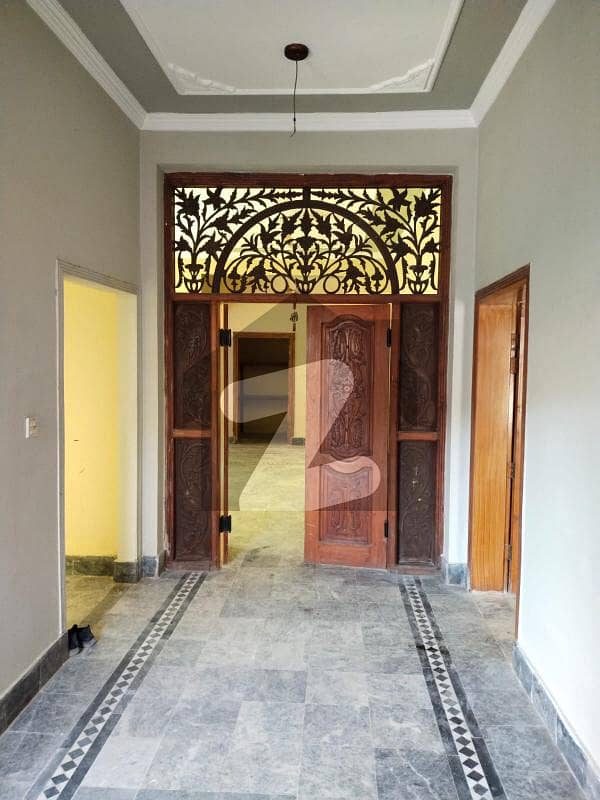 بنی گالہ اسلام آباد میں 4 کمروں کا 14 مرلہ مکان 70 ہزار میں کرایہ پر دستیاب ہے۔