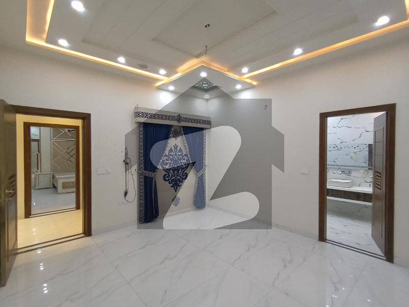 ماڈل سٹی ون کینال روڈ فیصل آباد میں 4 کمروں کا 7 مرلہ مکان 3.25 کروڑ میں برائے فروخت۔