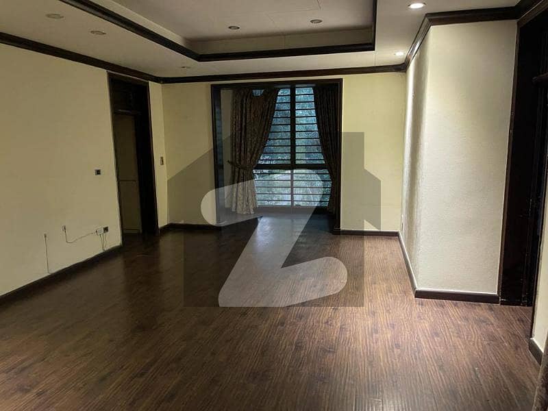 23 Marla House In Mian Cantt Hot Location 23 Marla House In Mian Cantt Hot Location