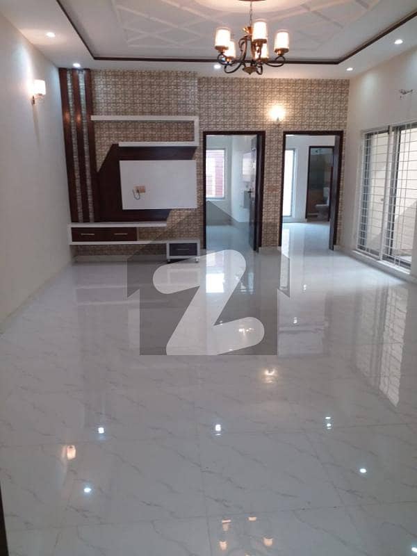 1.78 Kanal House Lavish Style With Swimming Pool Available For Rent Best For Office