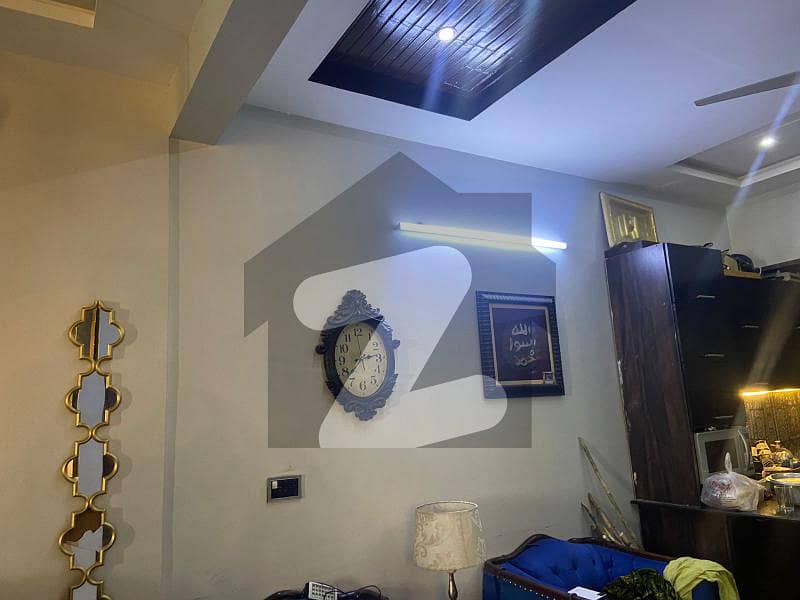 ڈی ایچ اے فیز 7 ایکسٹینشن ڈی ایچ اے ڈیفینس,کراچی میں 4 کمروں کا 4 مرلہ مکان 4.15 کروڑ میں برائے فروخت۔