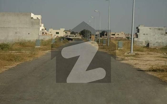 plot for sale in dha phase 8 staff lane