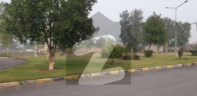 8.5 Marla Residential Plot For Sale Prime And Hot Location In Beacon House Society Block D