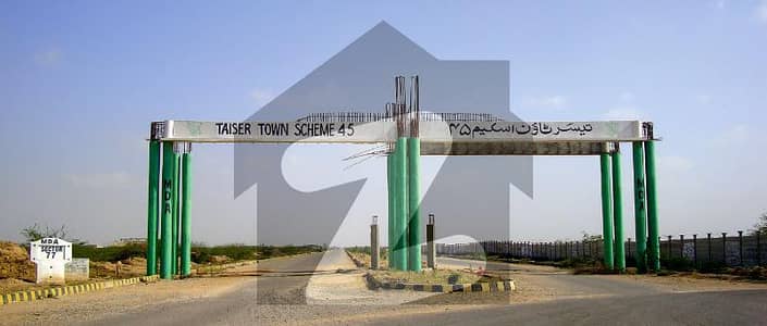 Location Plot Available In Taiser Town (100 Ft Wide Road)