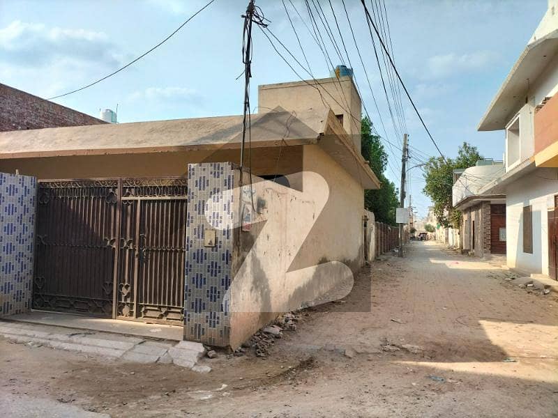 10 marla house corner location ali street khan village road gulgasht multan