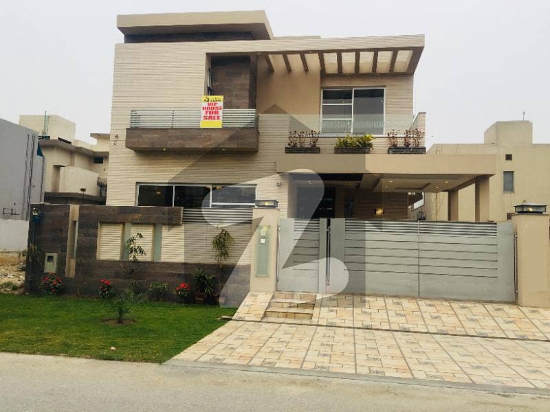 10 Marla Ultra Modern Bungalow For Sale In Phase 7