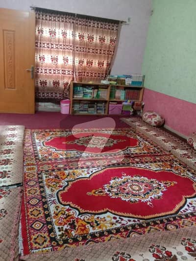 لالازار 2 راولپنڈی میں 4 کمروں کا 7 مرلہ مکان 1.6 کروڑ میں برائے فروخت۔