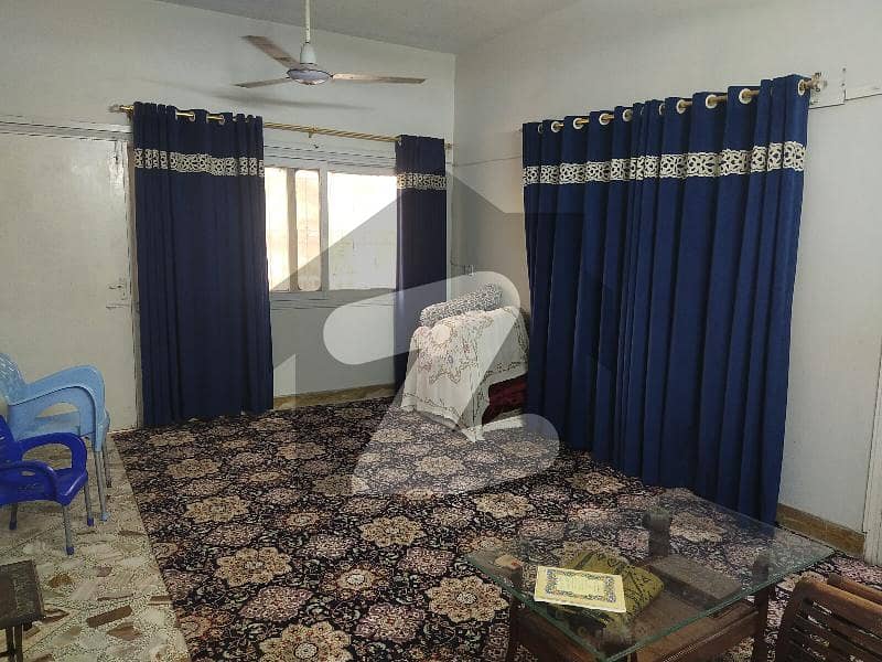 گلشنِ اقبال - بلاک 5 گلشنِ اقبال گلشنِ اقبال ٹاؤن کراچی میں 3 کمروں کا 10 مرلہ بالائی پورشن 57 ہزار میں کرایہ پر دستیاب ہے۔