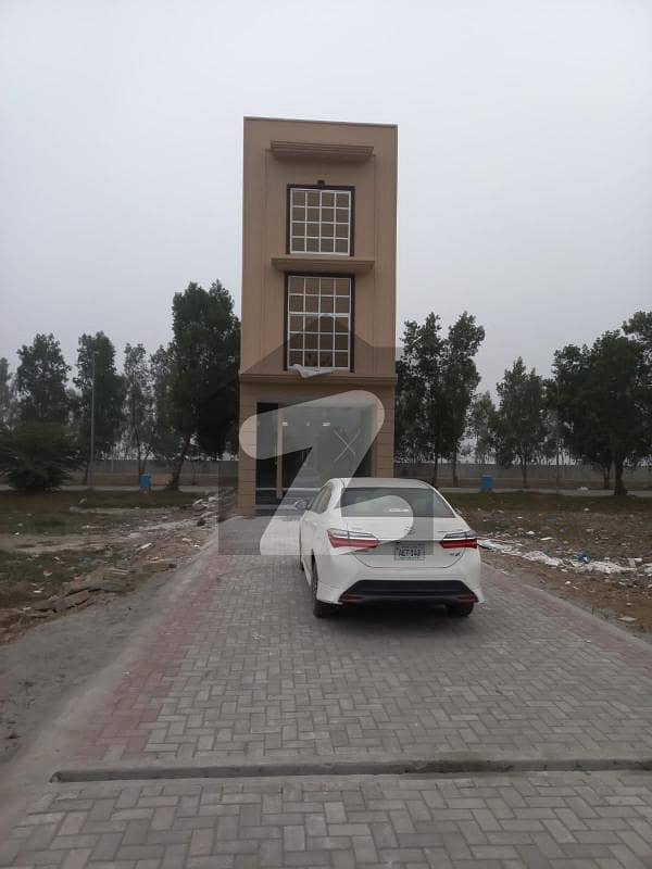 3 Marla Golf Commercial Building Available For Sale in Citi Housing Sialkot