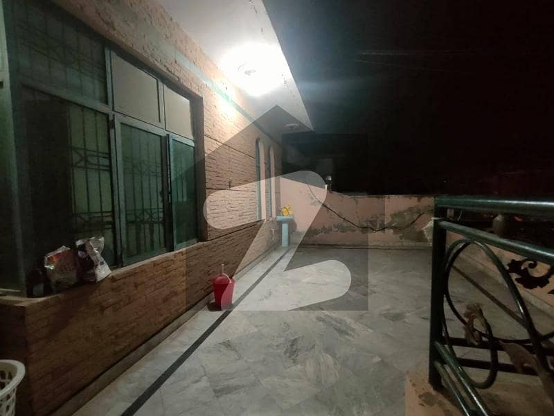 پی اے ایف آفیسرز کالونی کینٹ لاہور میں 4 کمروں کا 14 مرلہ مکان 3.75 کروڑ میں برائے فروخت۔