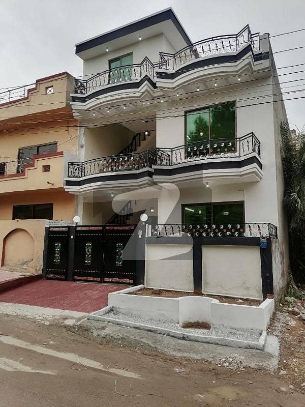 نیشنل پولیس فاؤنڈیشن او ۔ 9 اسلام آباد میں 4 کمروں کا 5 مرلہ مکان 1.65 کروڑ میں برائے فروخت۔