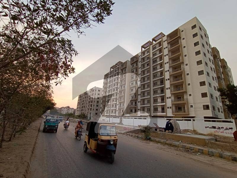 5 Rooms Corner West Open Road Facing Flat With Roof For Sale In Gold